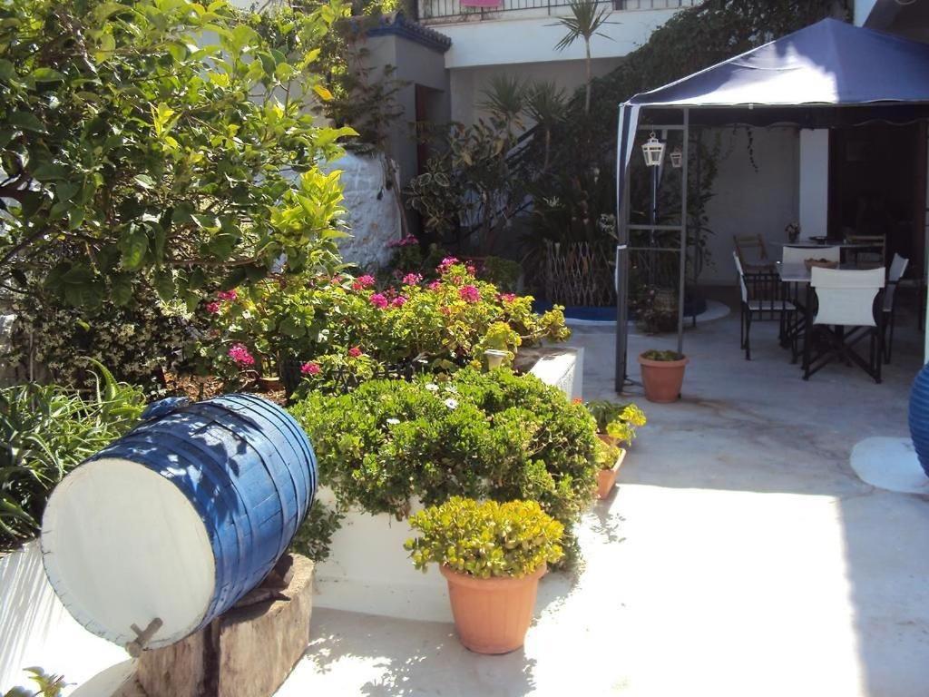 מלון הידרה Douskos Uptown Living מראה חיצוני תמונה