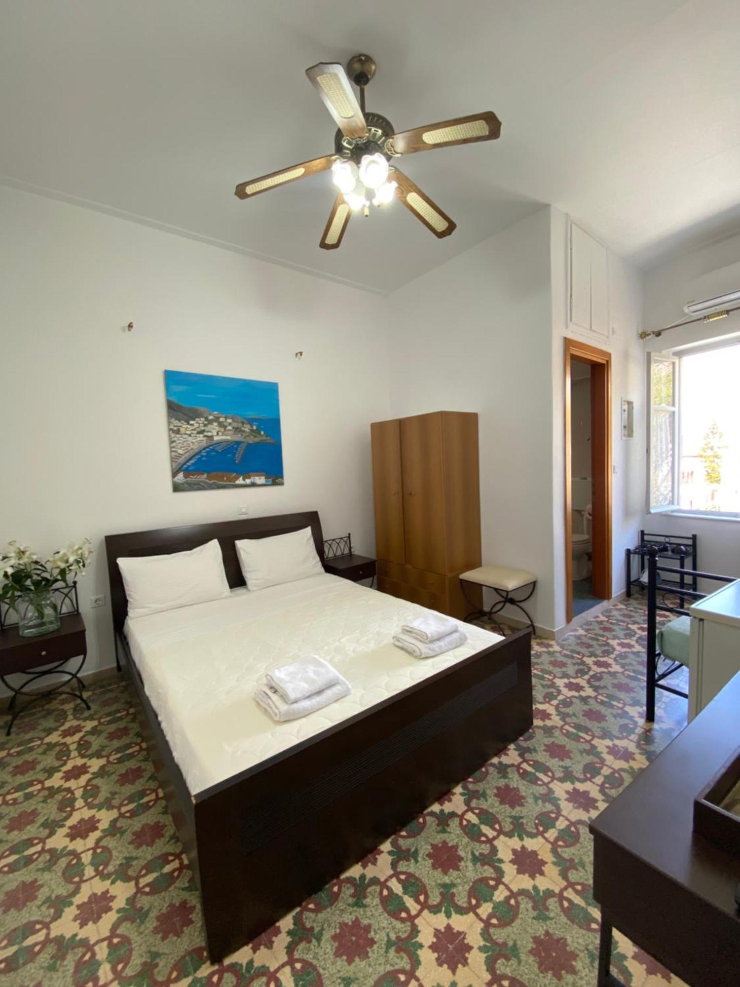 מלון הידרה Douskos Uptown Living מראה חיצוני תמונה